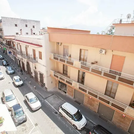 Vanilla Flats Free Parking Apartment